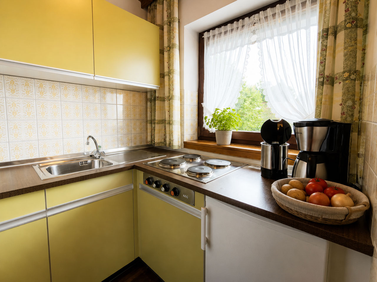Küche Zimmer Nr2 von Ferienwohnung im Hotel Steigmühle am Weissensee