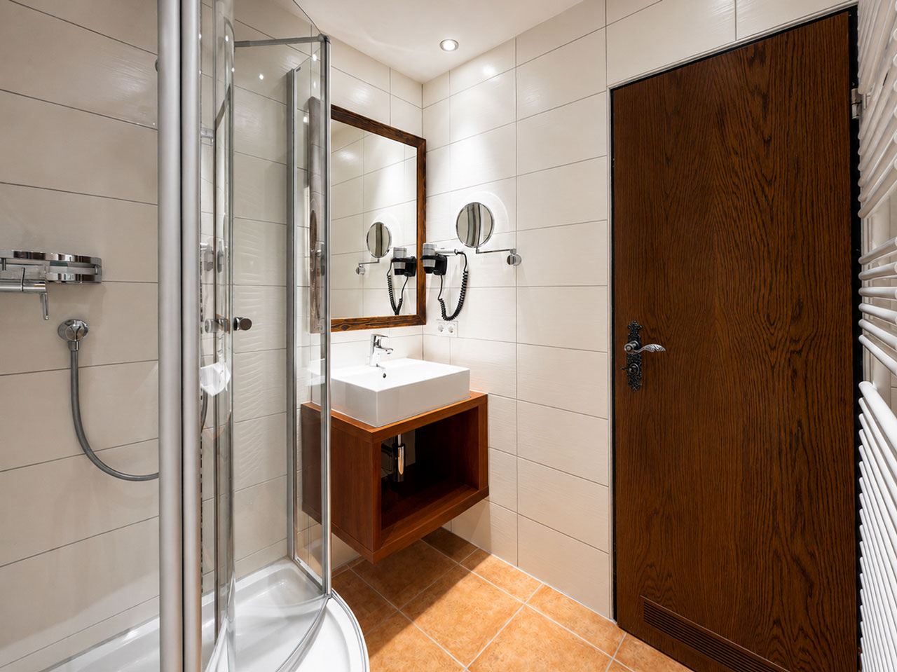Bad von Zimmer Nr2 Ferienwohnung im Hotel Steigmühle am Weissensee